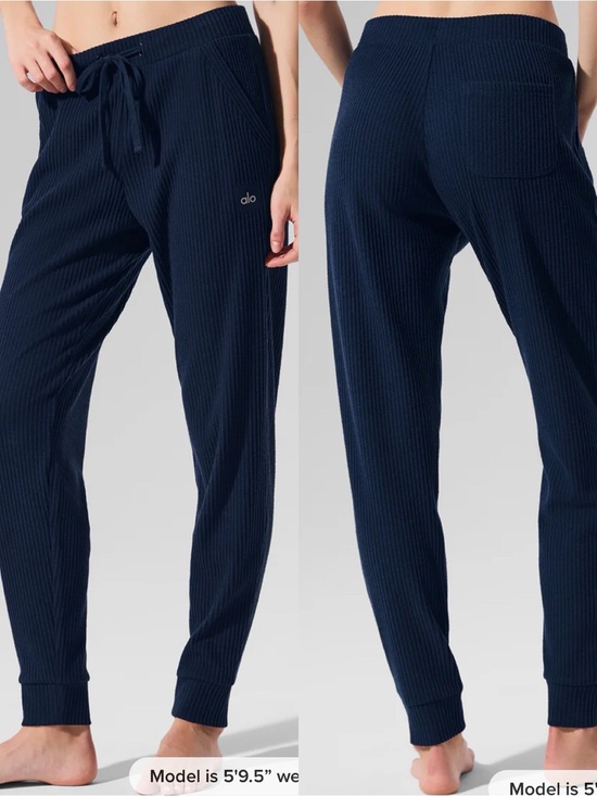 ALO Yoga Pants - Alo Muse Sweatpant, M